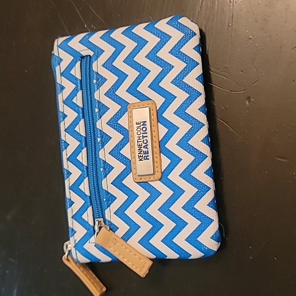 Kenneth Cole Reaction wallet - Picture 1 of 7